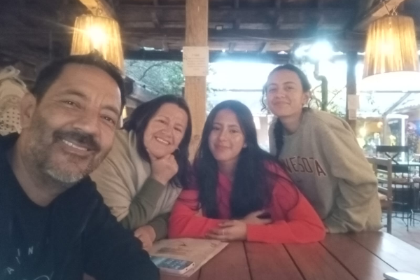 Heynar and family